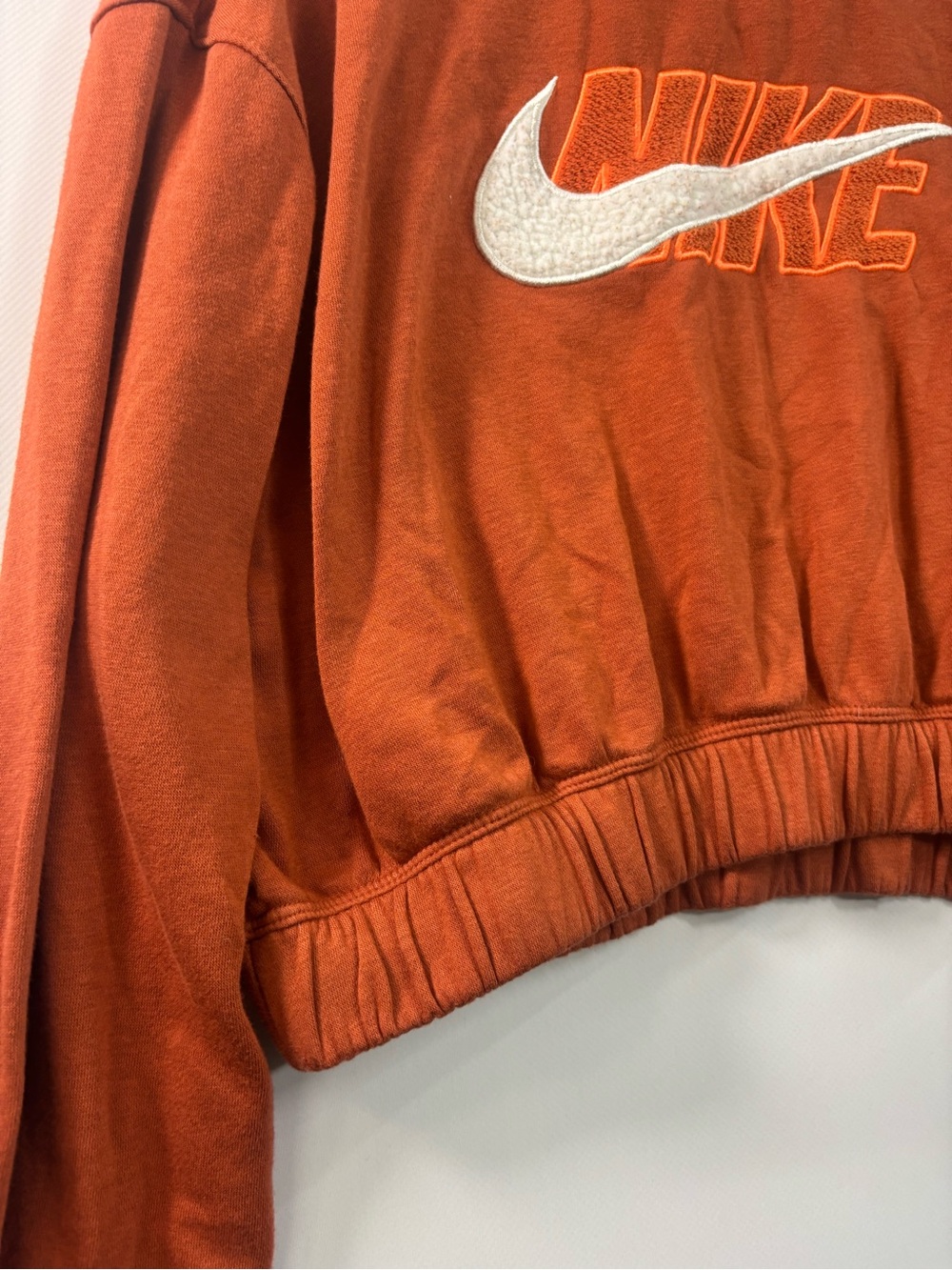 Nike Cropped Crewneck Fleece Sweatshirt Womens Size Small Orange Elastic Banded - Picture 5 of 7